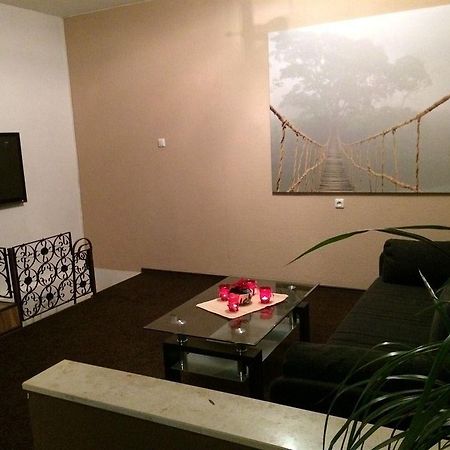 Apartment Хилдесхайм Екстериор снимка